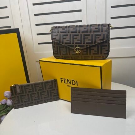 FENDI Three-piece leather wallet 2122 Size: 23CM