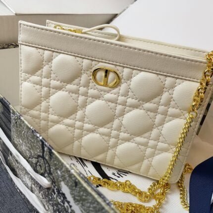 Dior new cowhide chain bag 9322 white size: 19*14cm